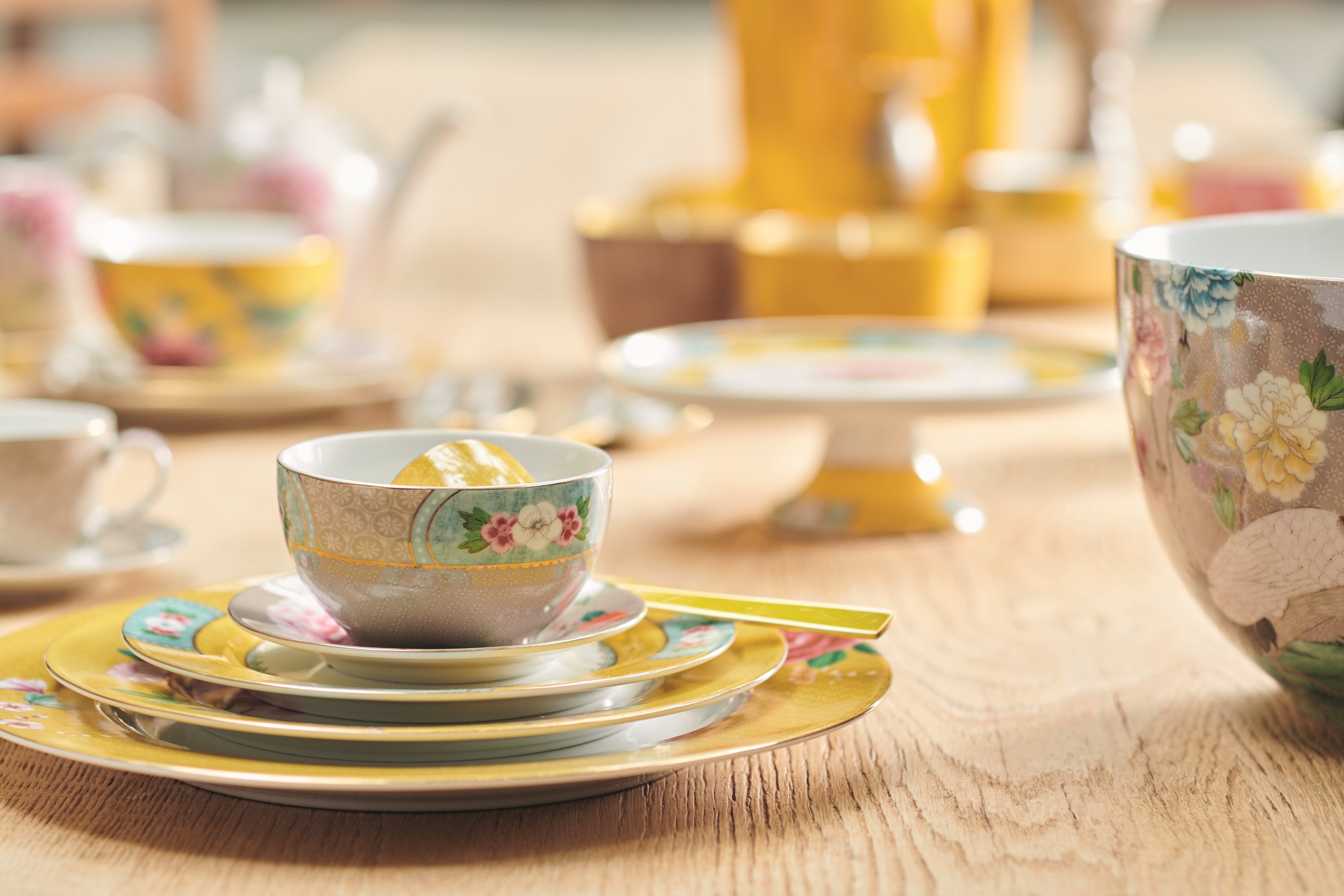 Pip Studio Blushing Birds Yellow and Khaki