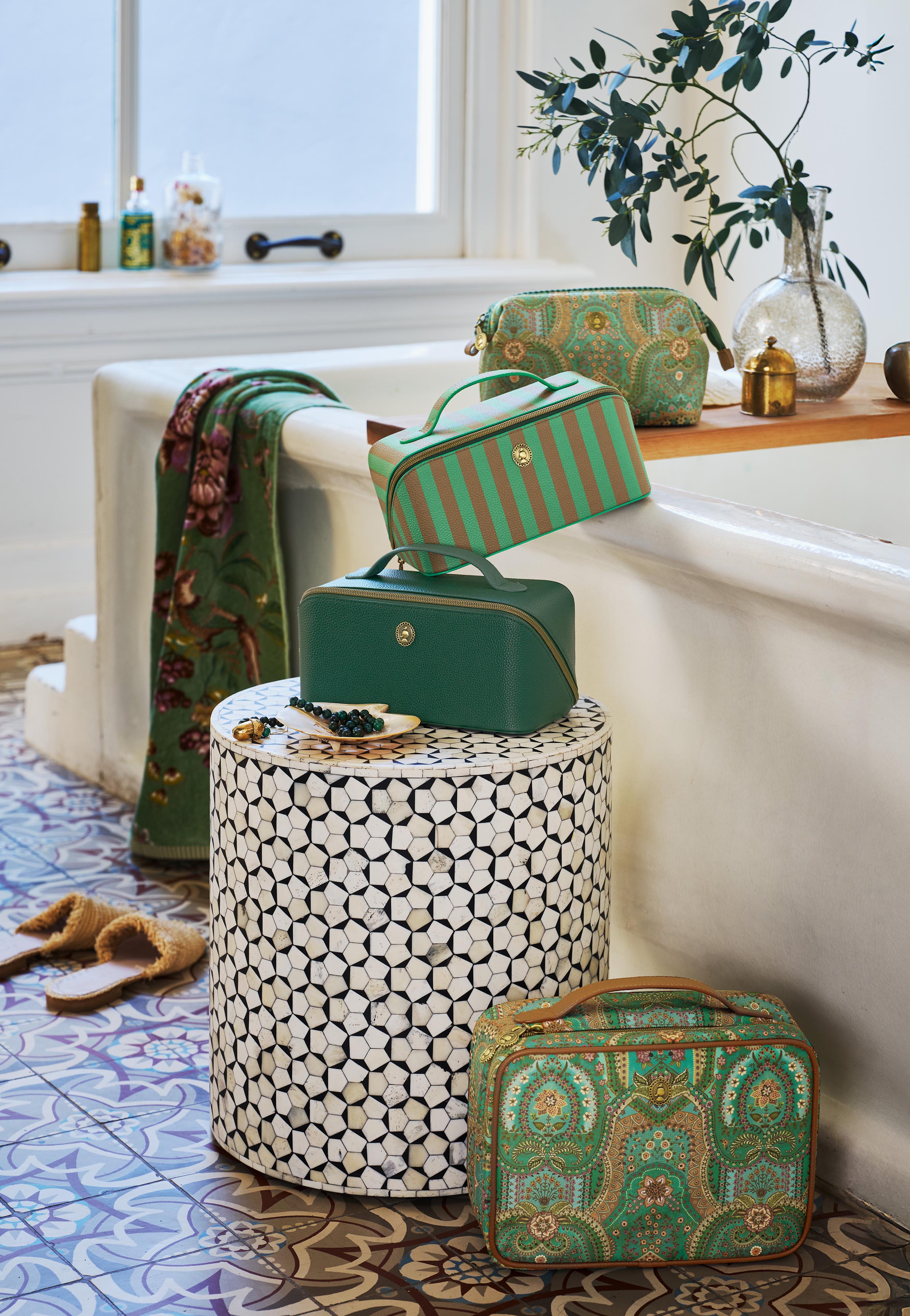 Pip Studio Cosmetic Bags FW2025 Green 01